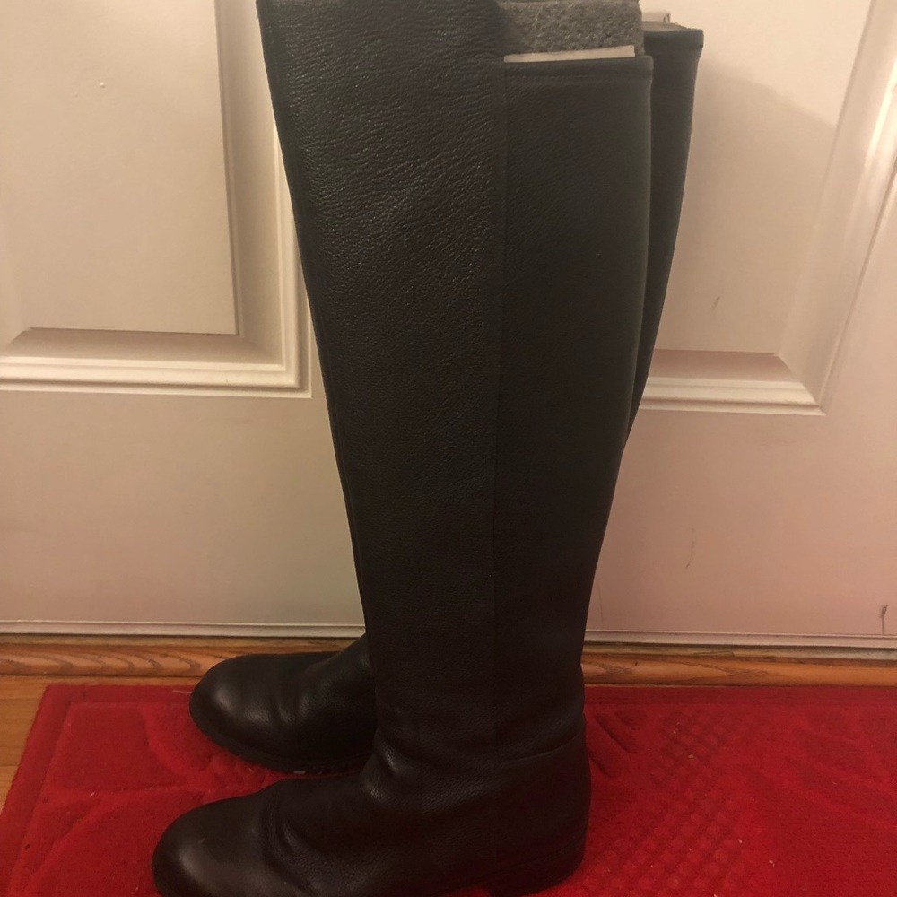 Flat knee high Michael Kors boots